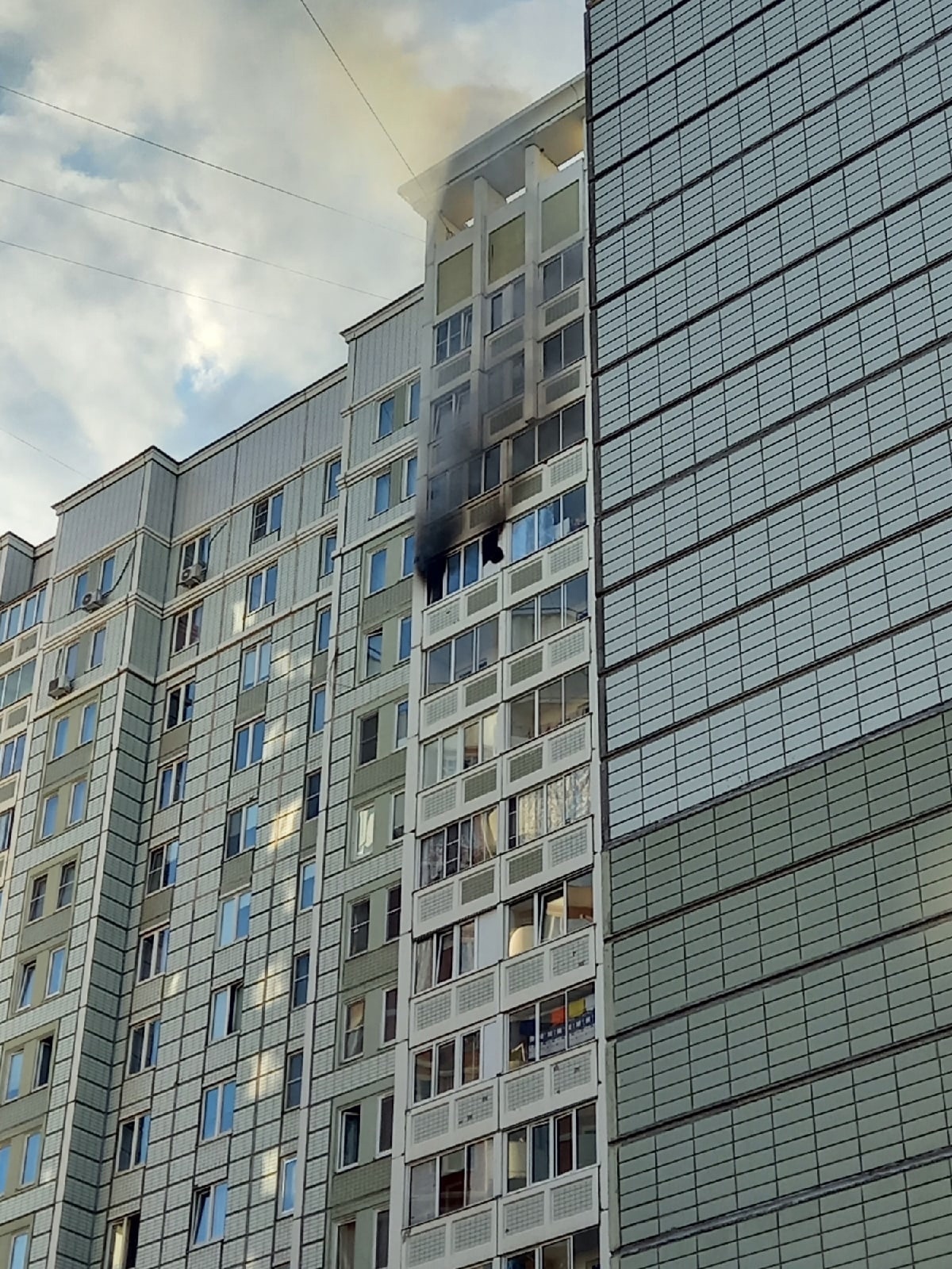 На улице Генерала Смирнова в Подольске произошел пожар | 23.07.2021 |  Подольск - БезФормата