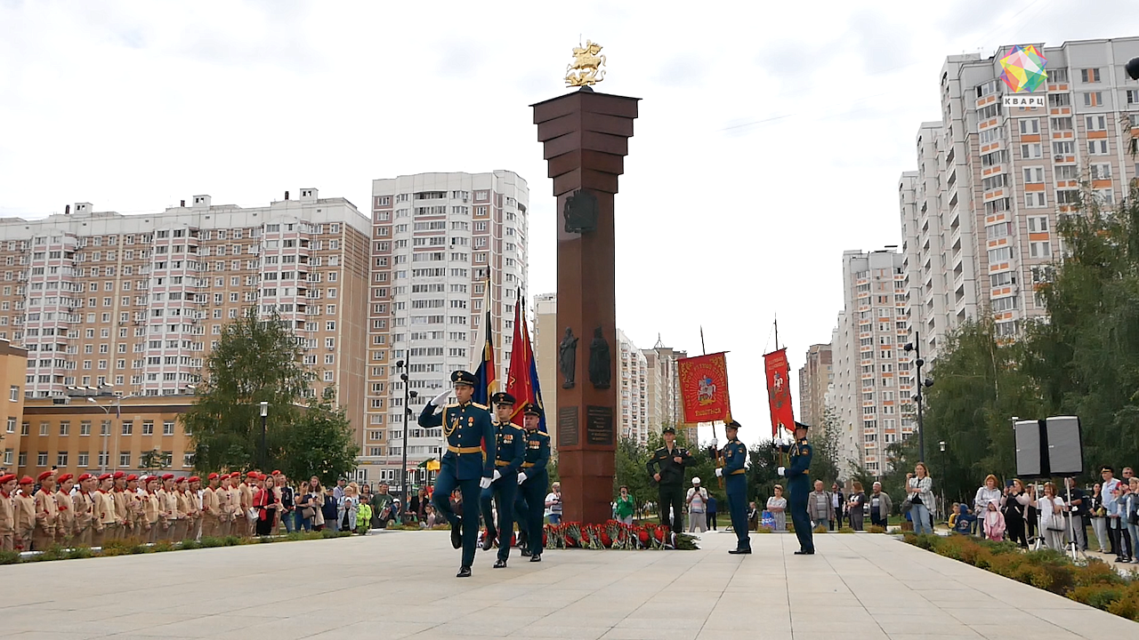 В Подольске в День государственного флага открыли памятную стелу |  22.08.2023 | Подольск - БезФормата